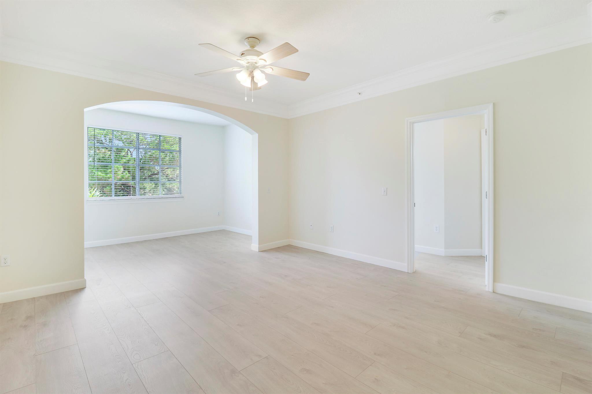 6305 Myrtlewood Circle W