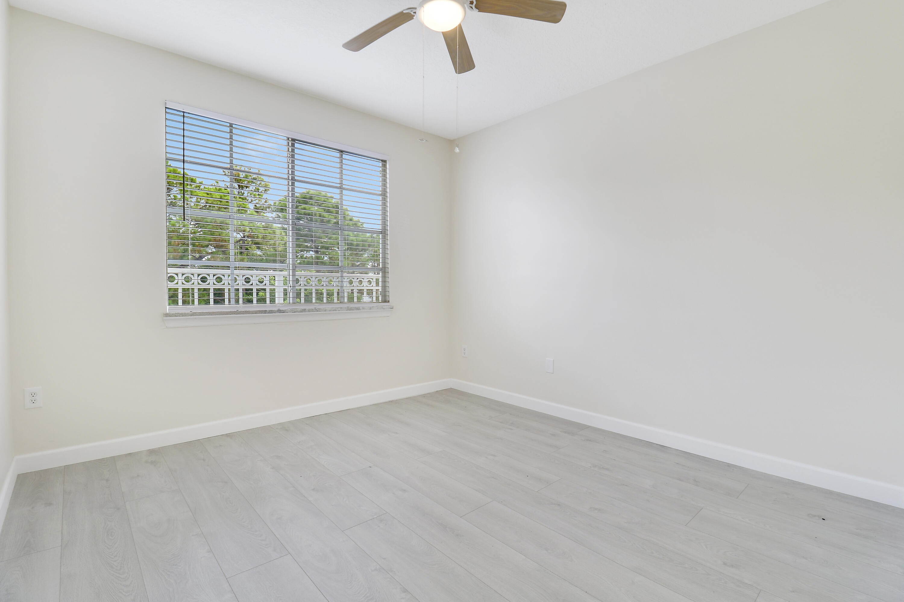 6305 Myrtlewood Circle W