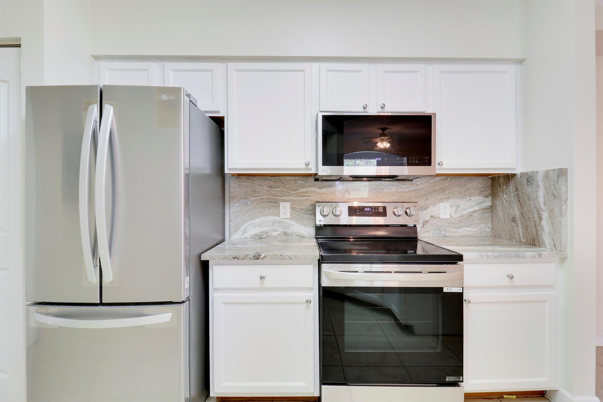 6305 Myrtlewood Circle W