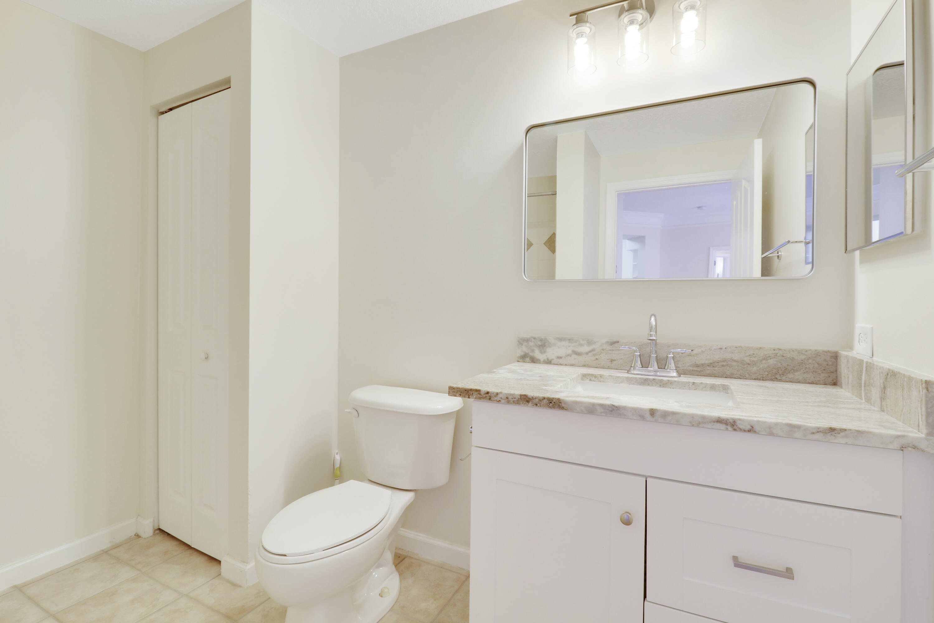 6305 Myrtlewood Circle W