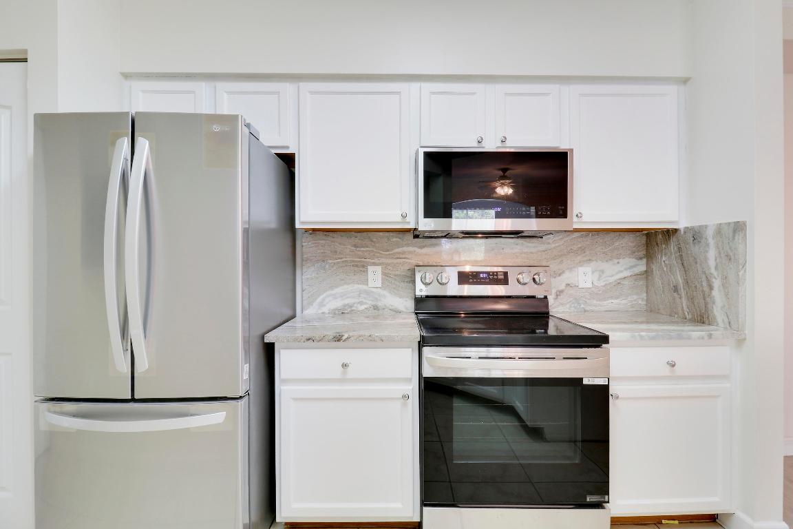 6305 Myrtlewood Circle W