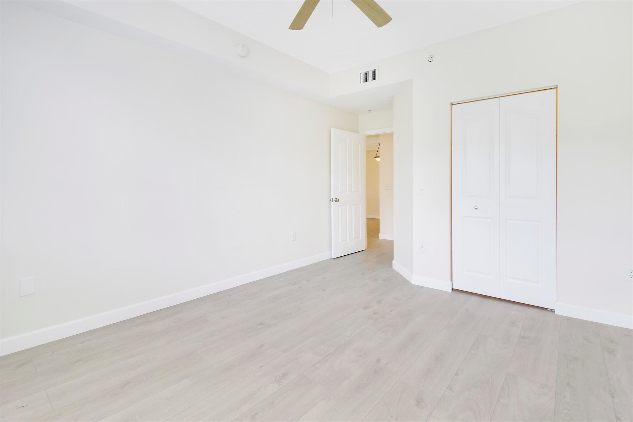 6305 Myrtlewood Circle W