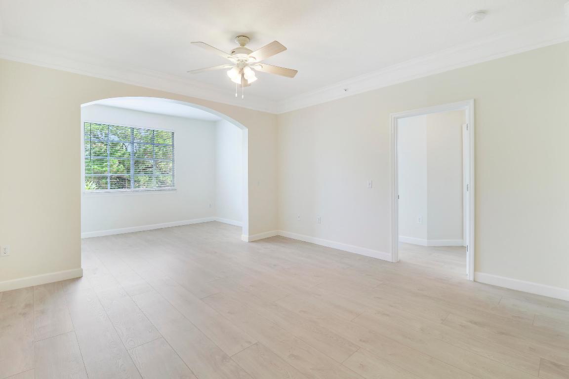 6305 Myrtlewood Circle W