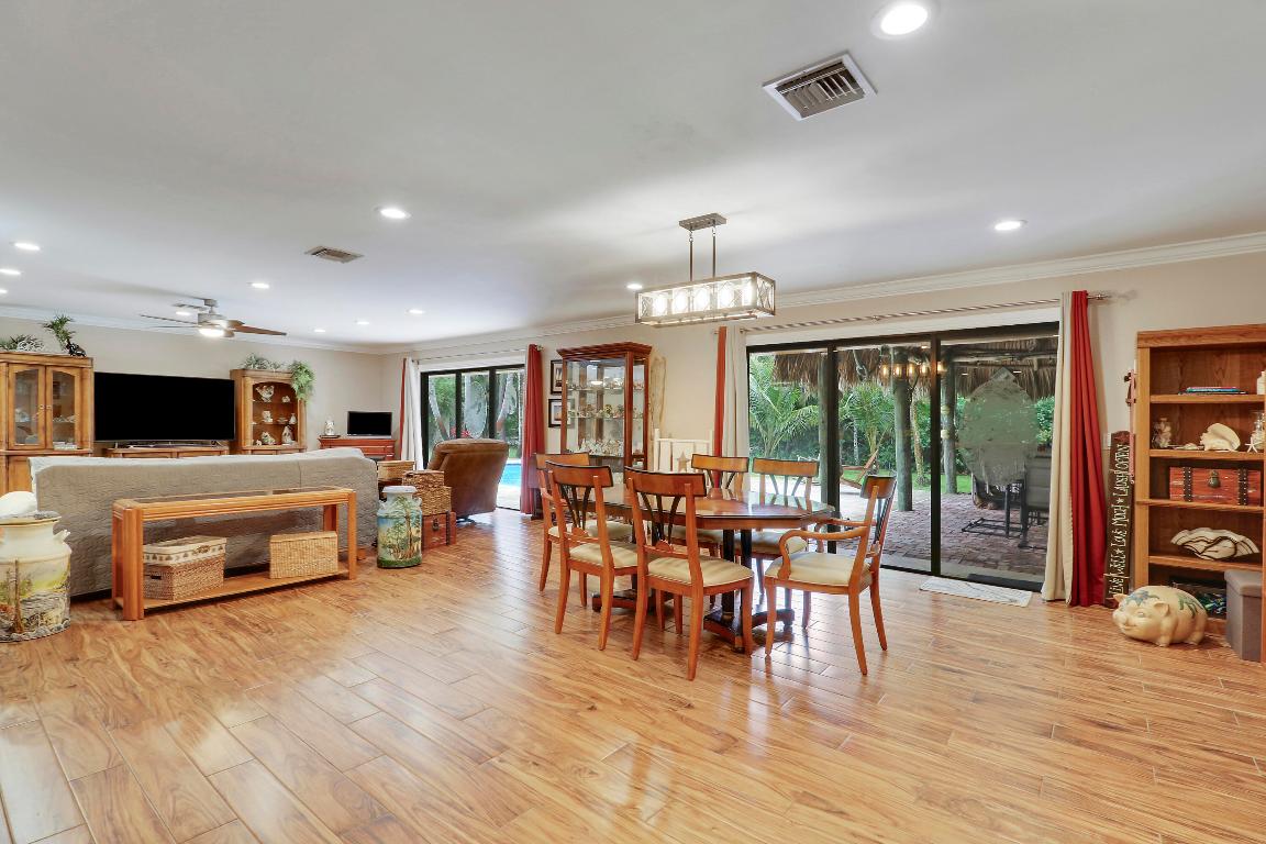 12818 Old Indiantown Road