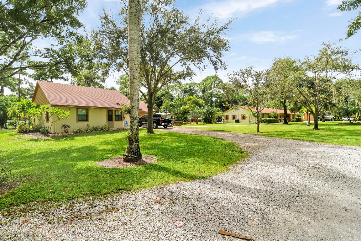 12818 Old Indiantown Road