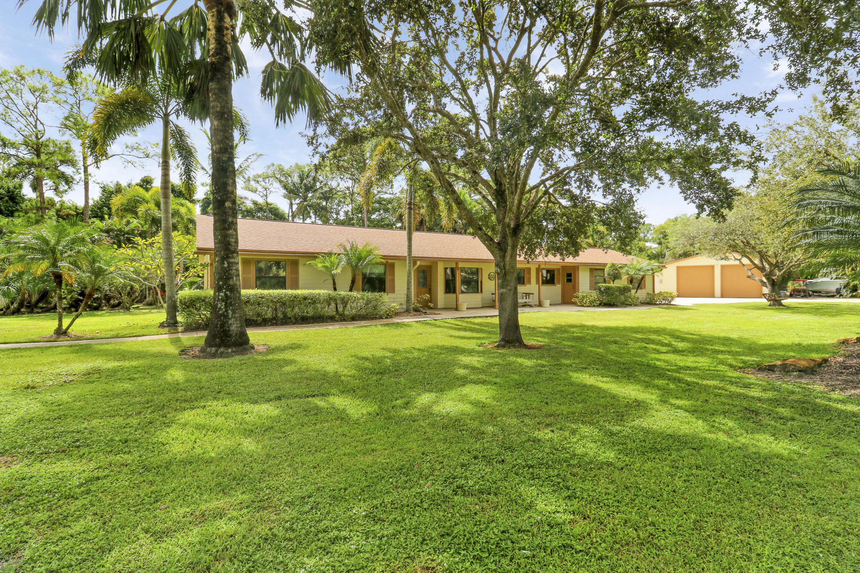 12818 Old Indiantown Road