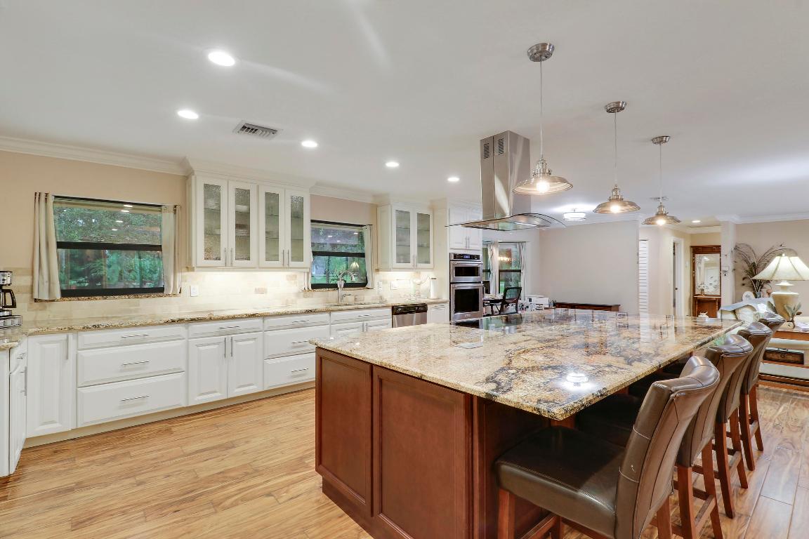 12818 Old Indiantown Road