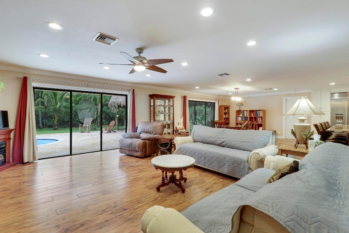 12818 Old Indiantown Road