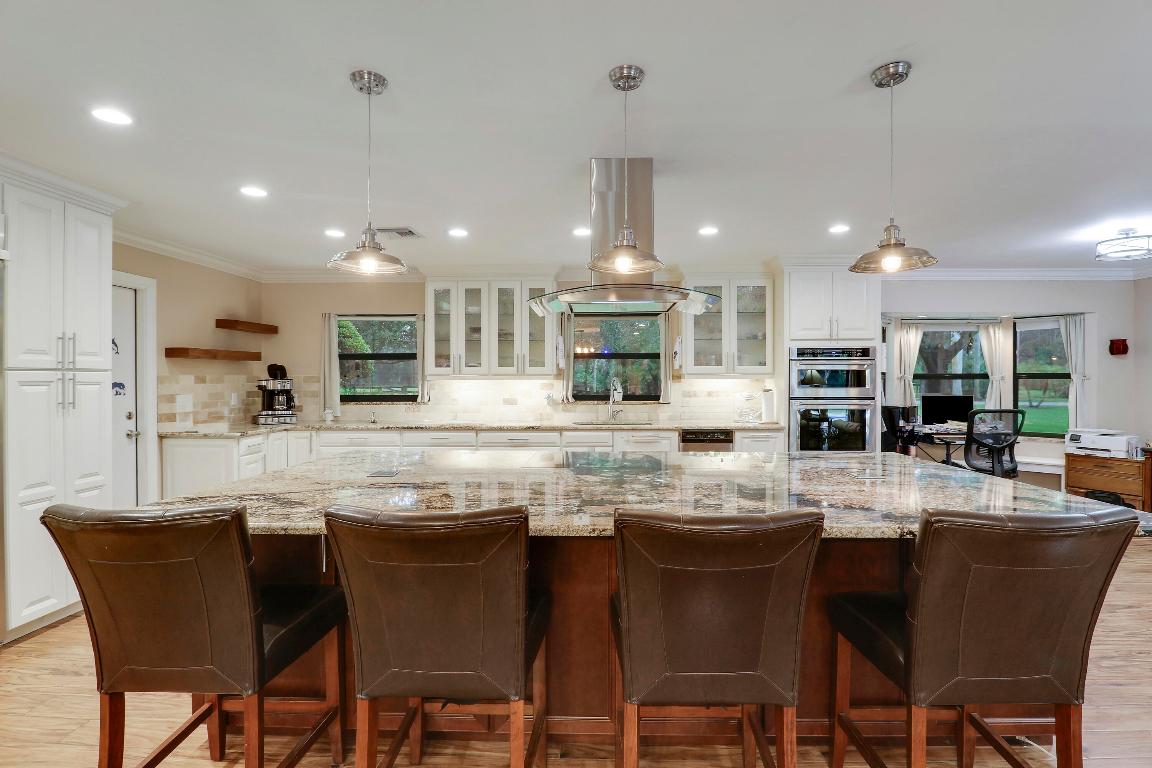 12818 Old Indiantown Road