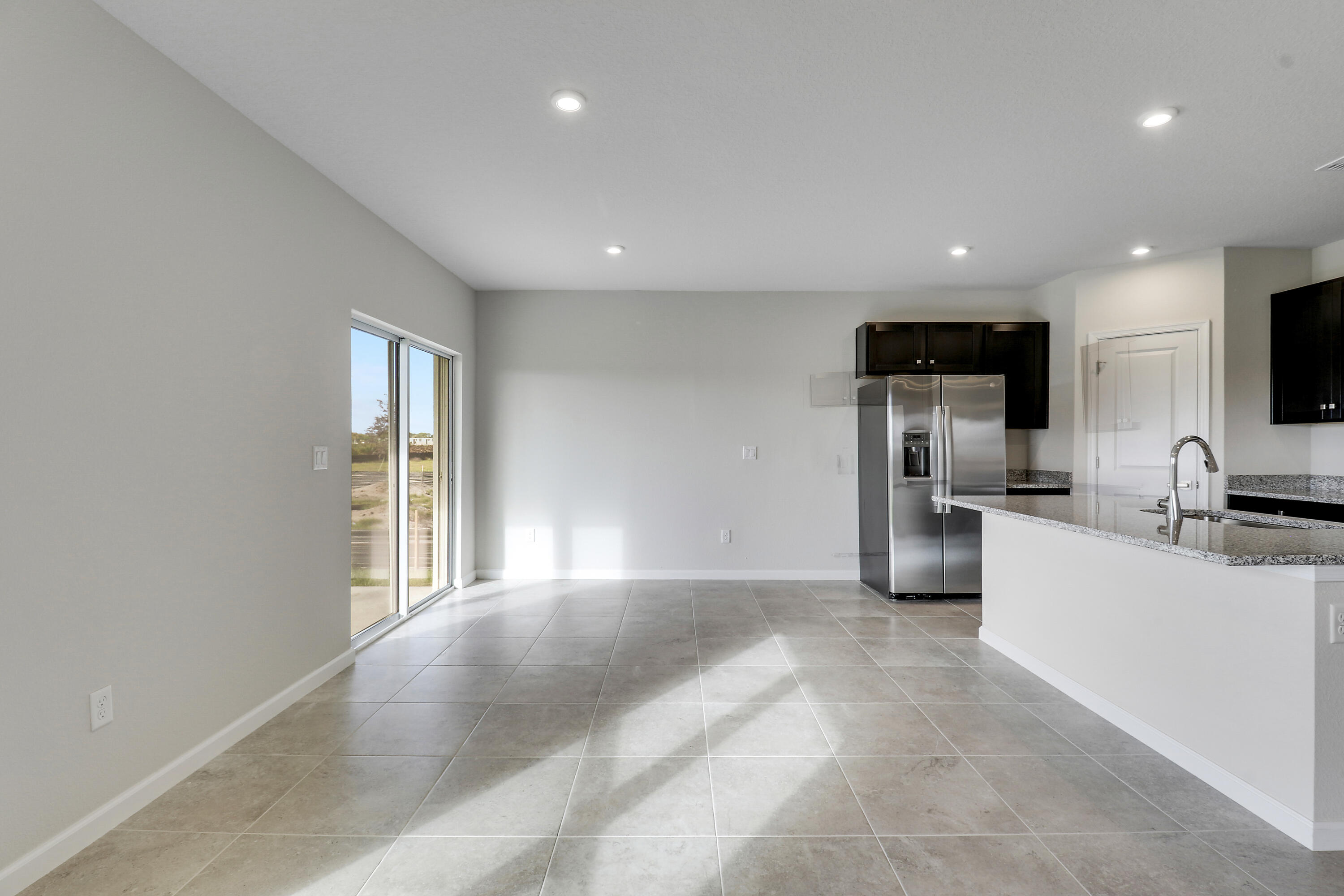 15404 SW American Street