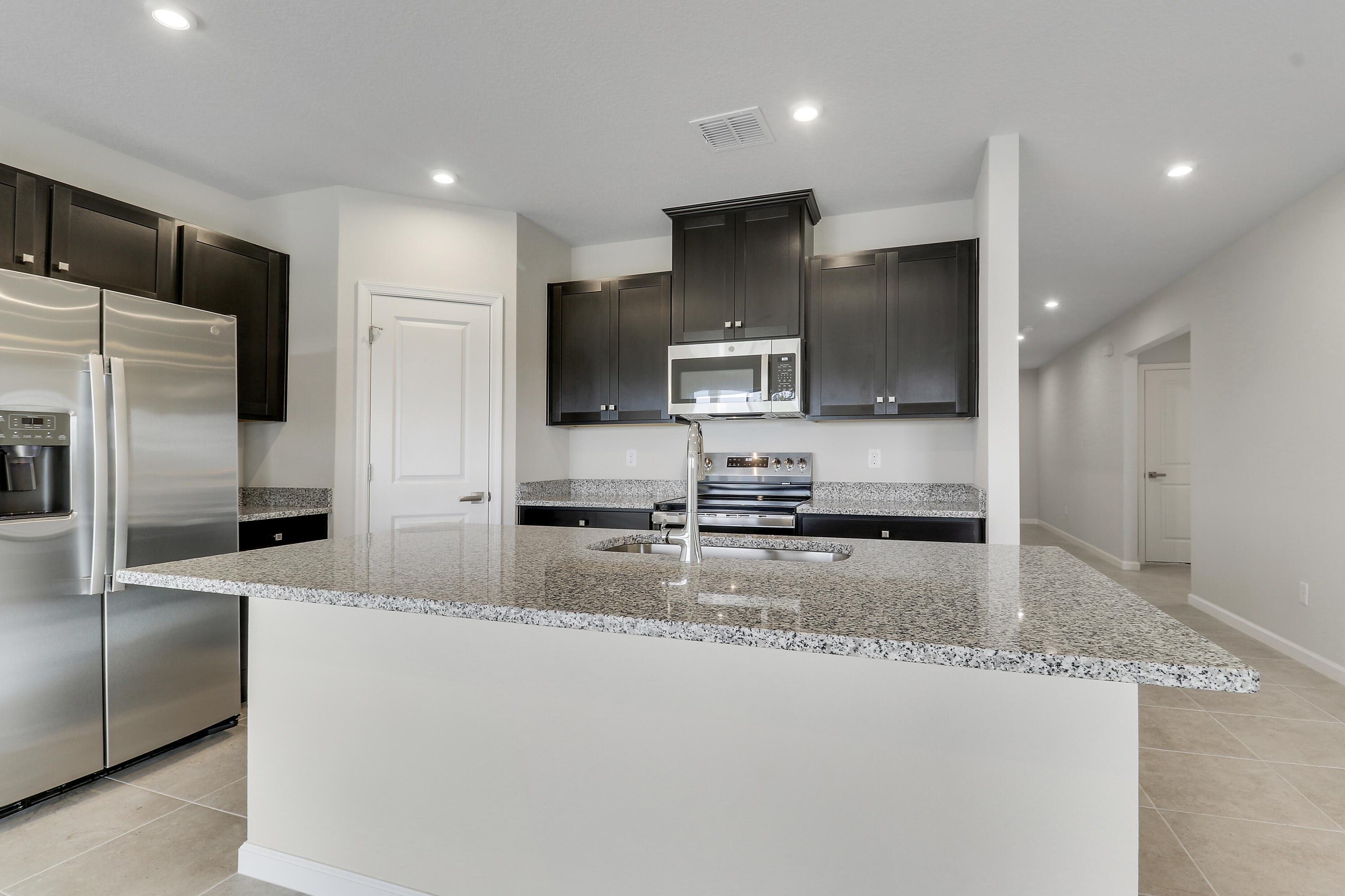 15404 SW American Street