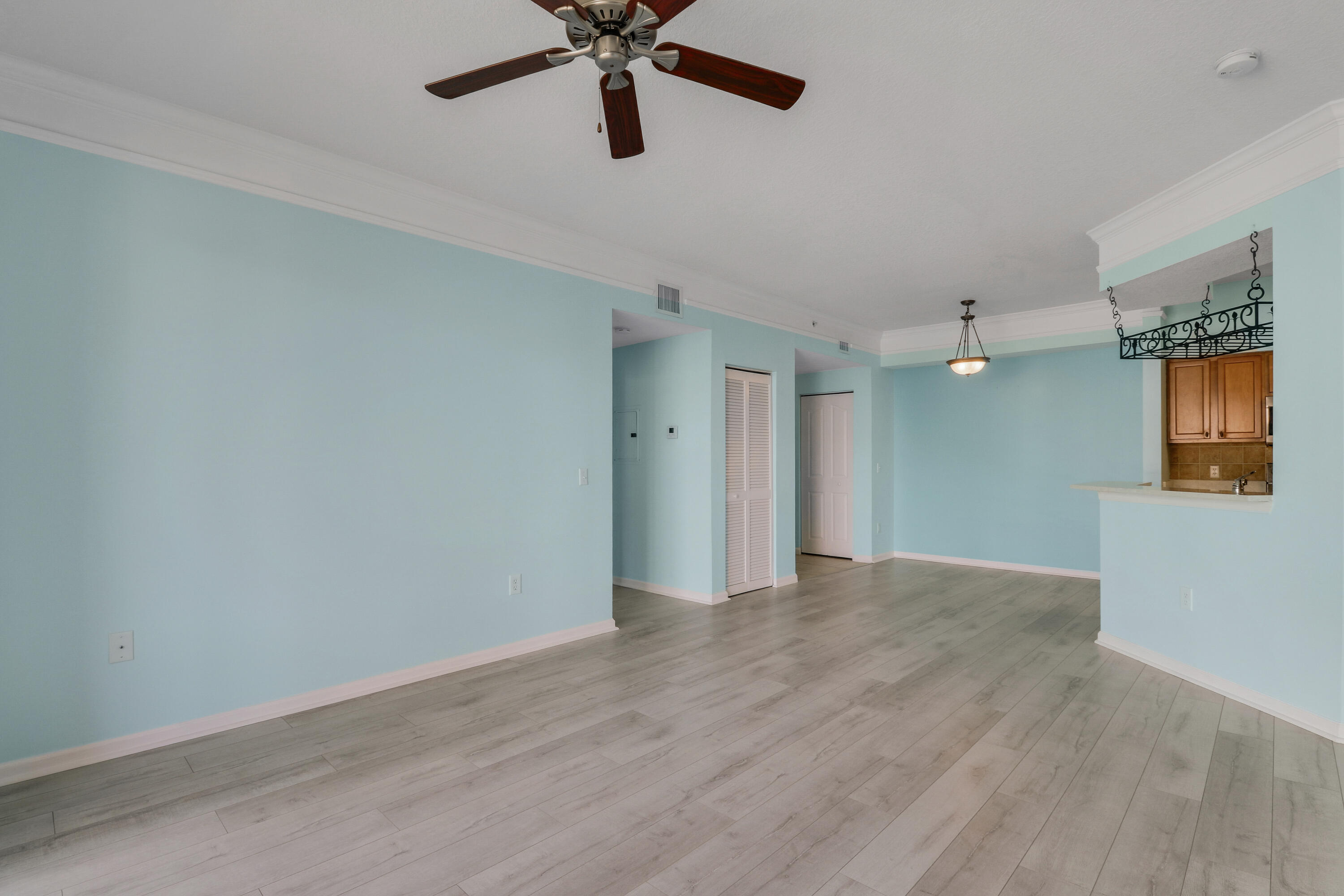 5206 Myrtlewood Circle E 5206