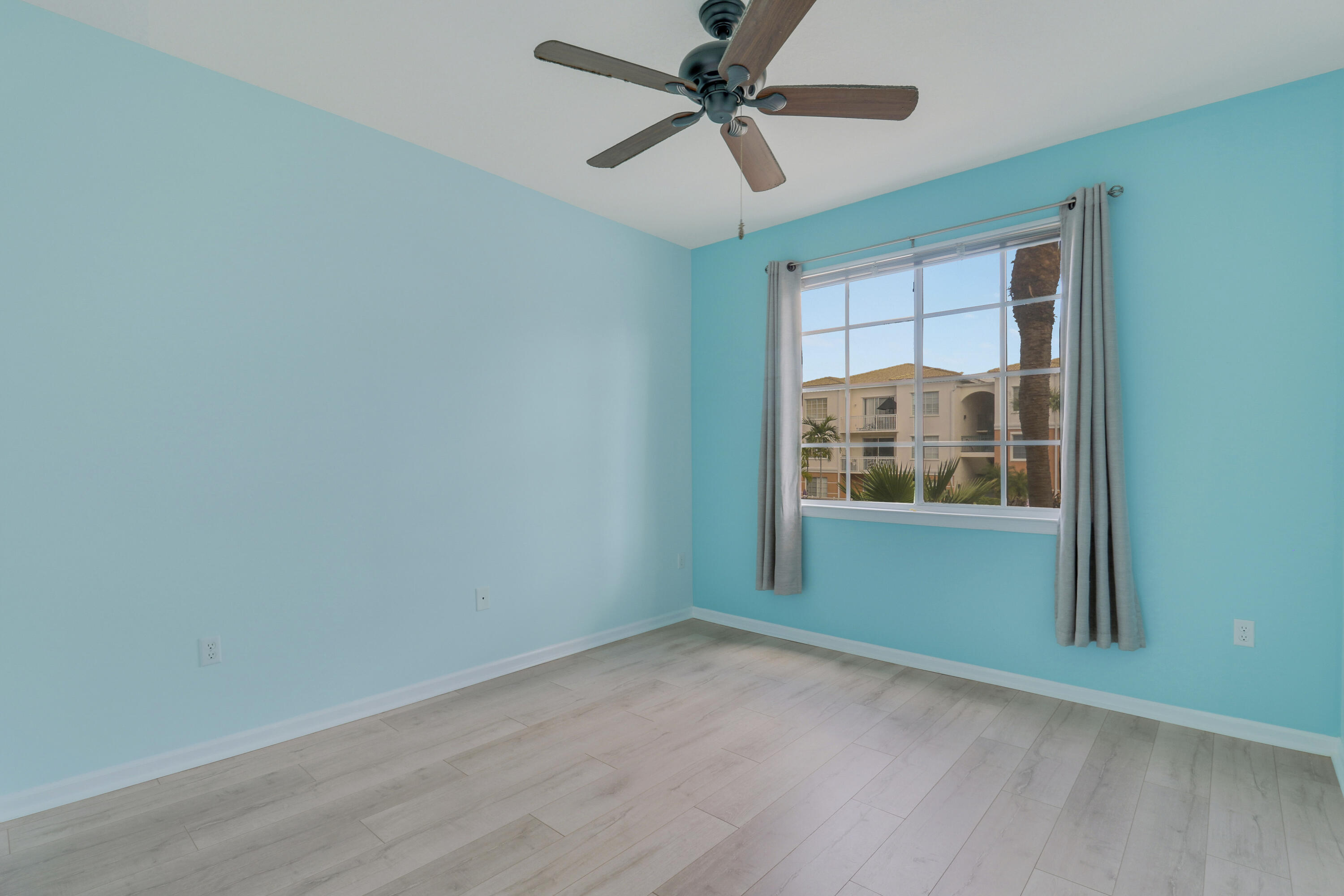 5206 Myrtlewood Circle E 5206