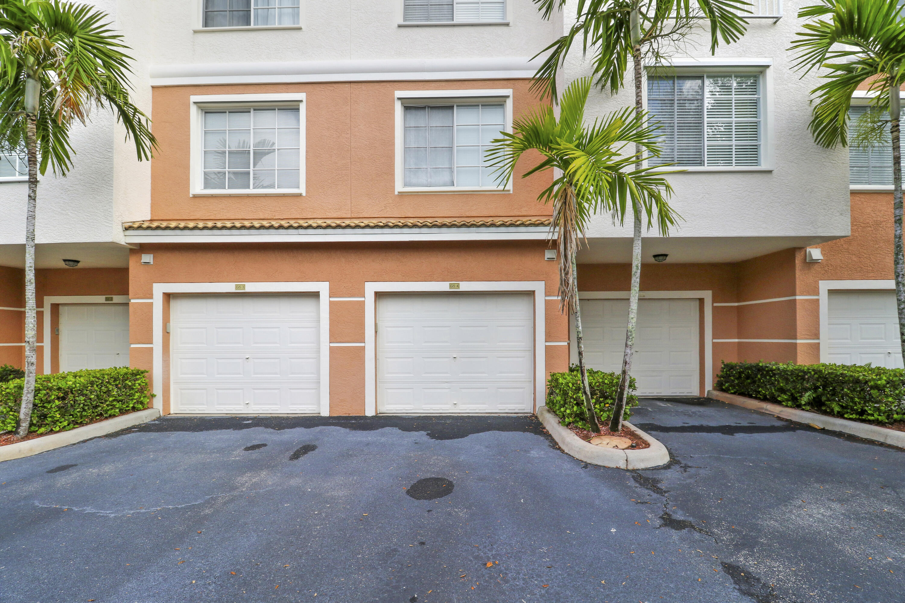 5206 Myrtlewood Circle E 5206