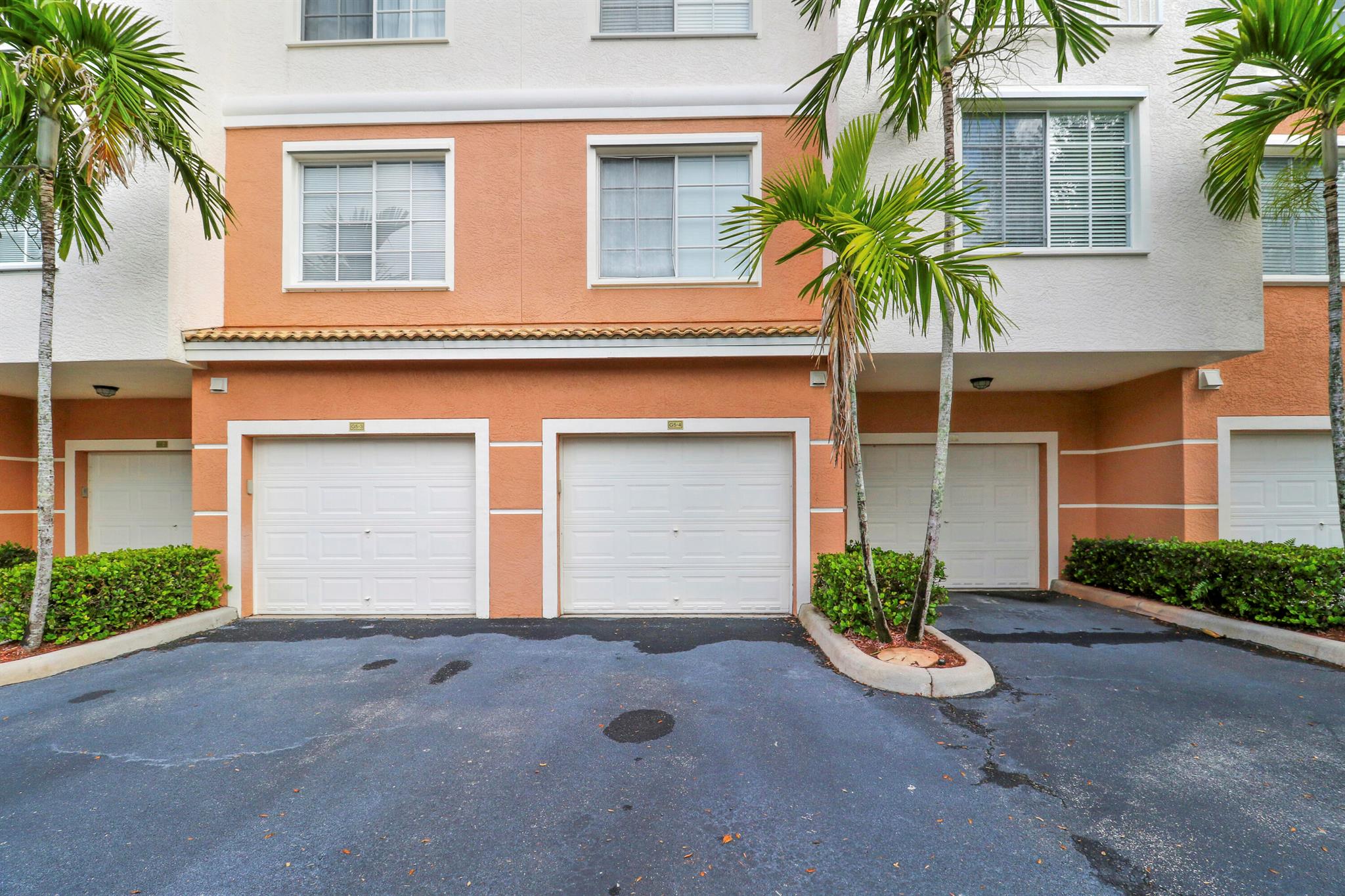 5206 Myrtlewood Circle E 5206