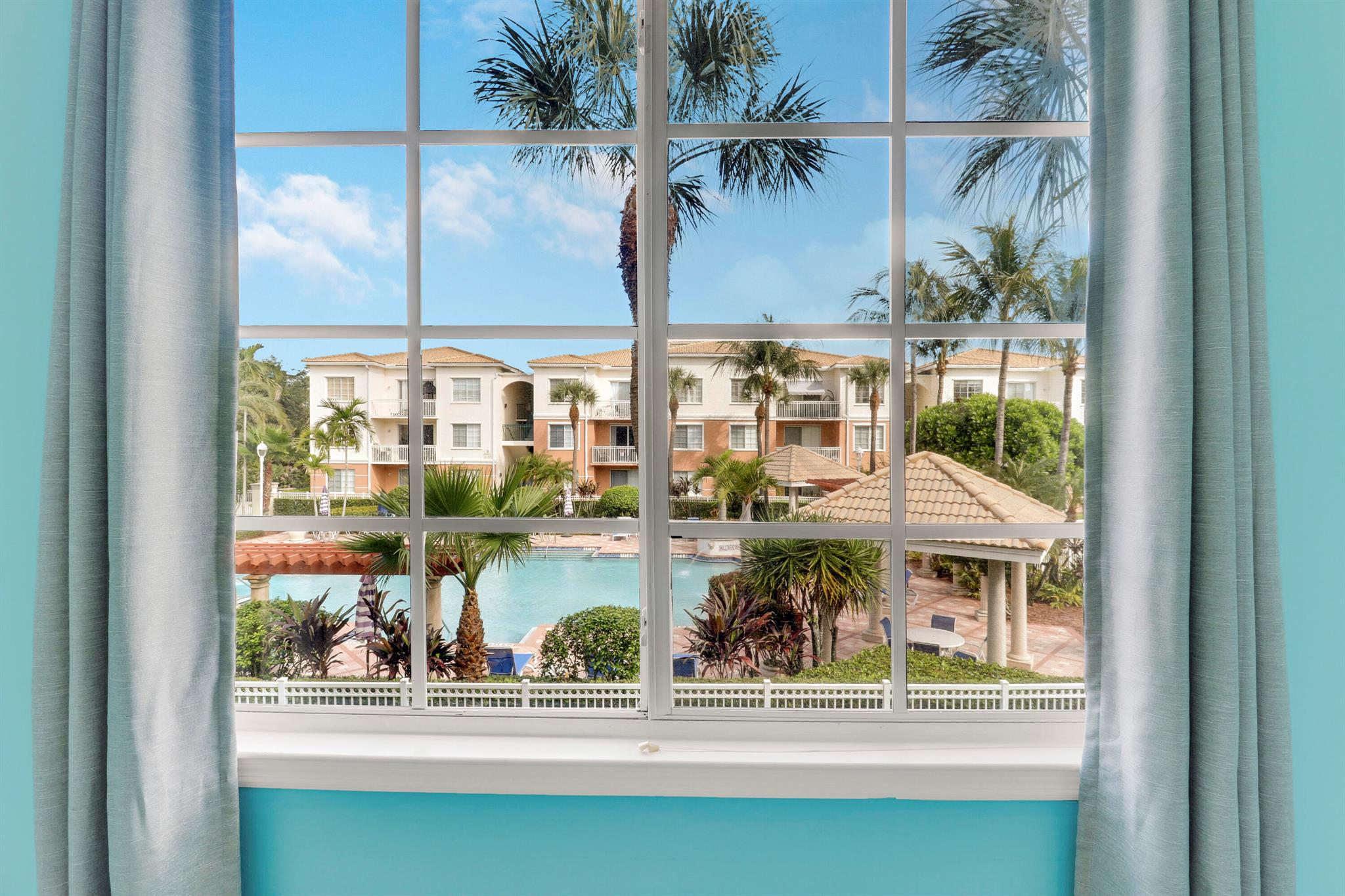 5206 Myrtlewood Circle E 5206