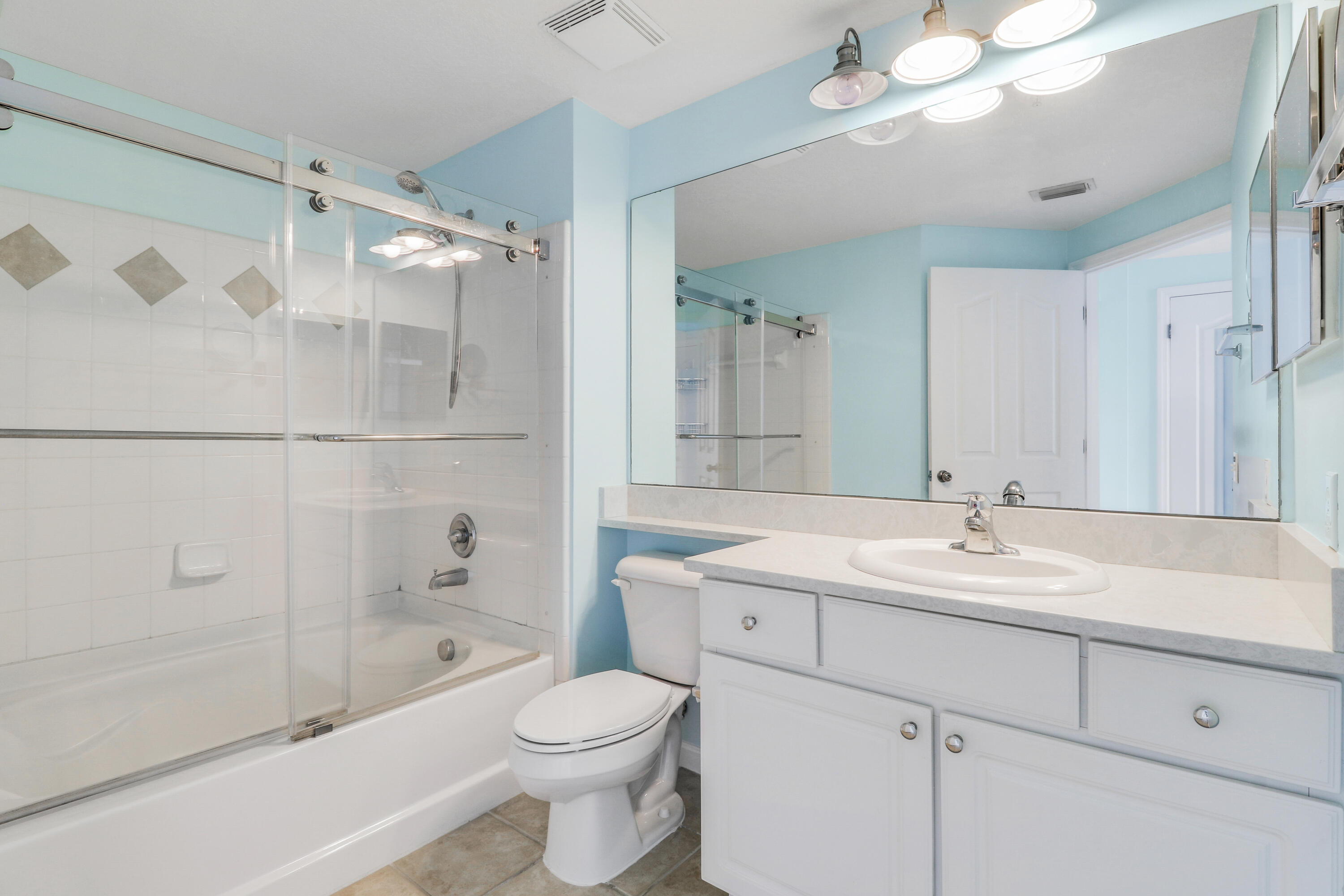 5206 Myrtlewood Circle E 5206