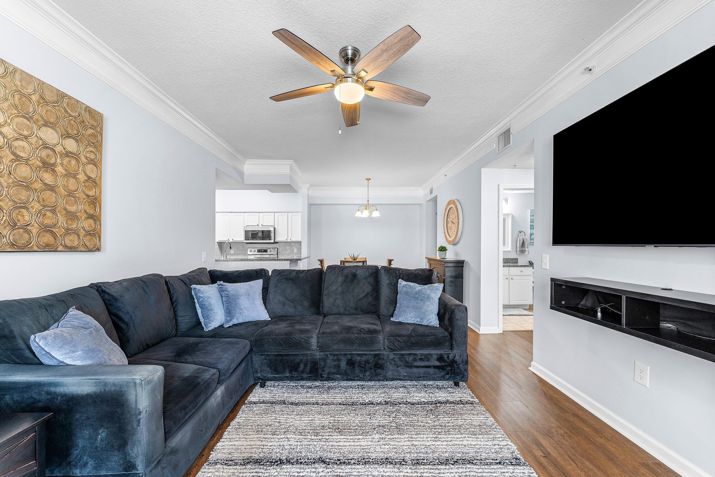 8211 Myrtlewood Circle W