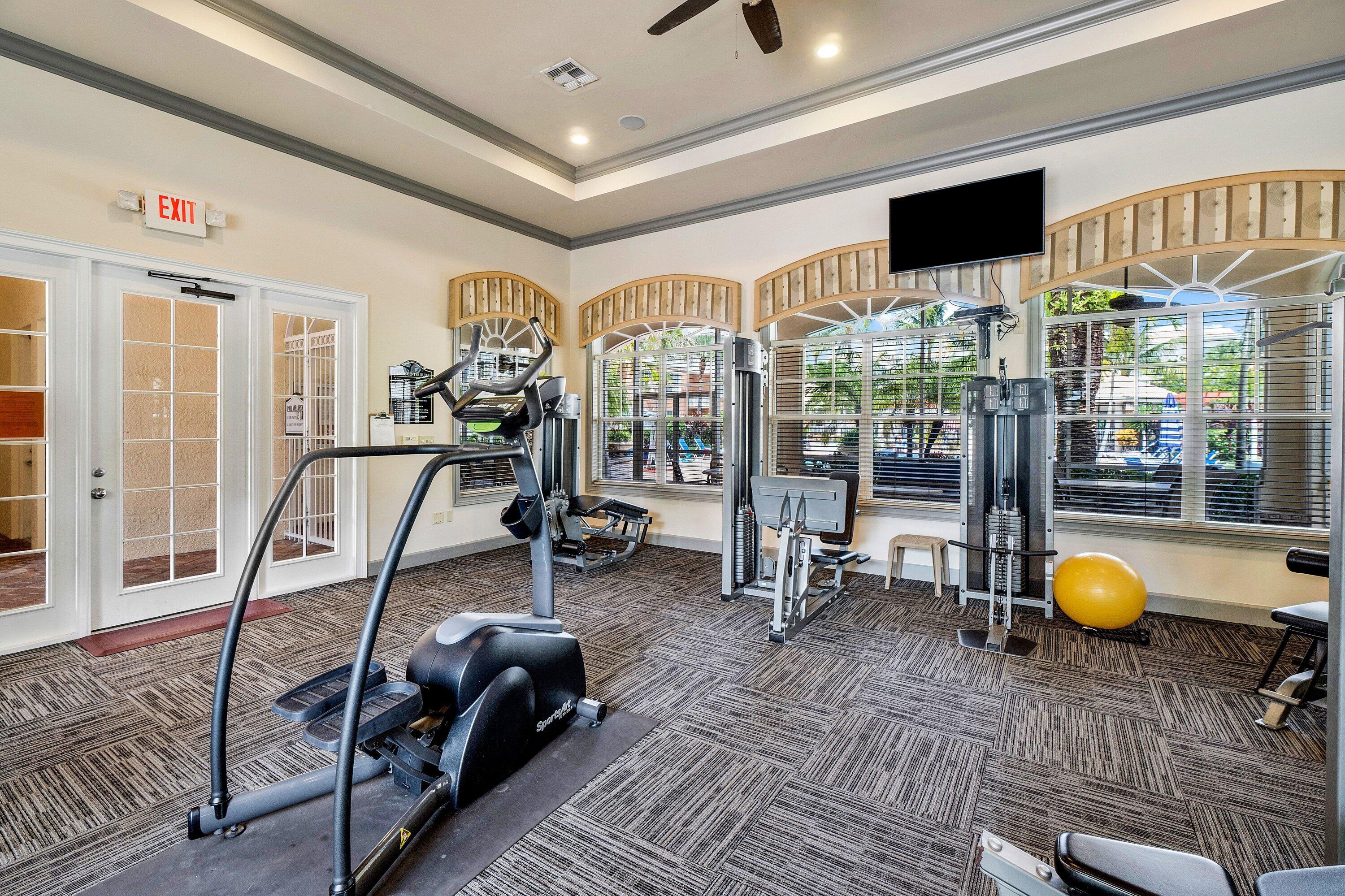 8211 Myrtlewood Circle W