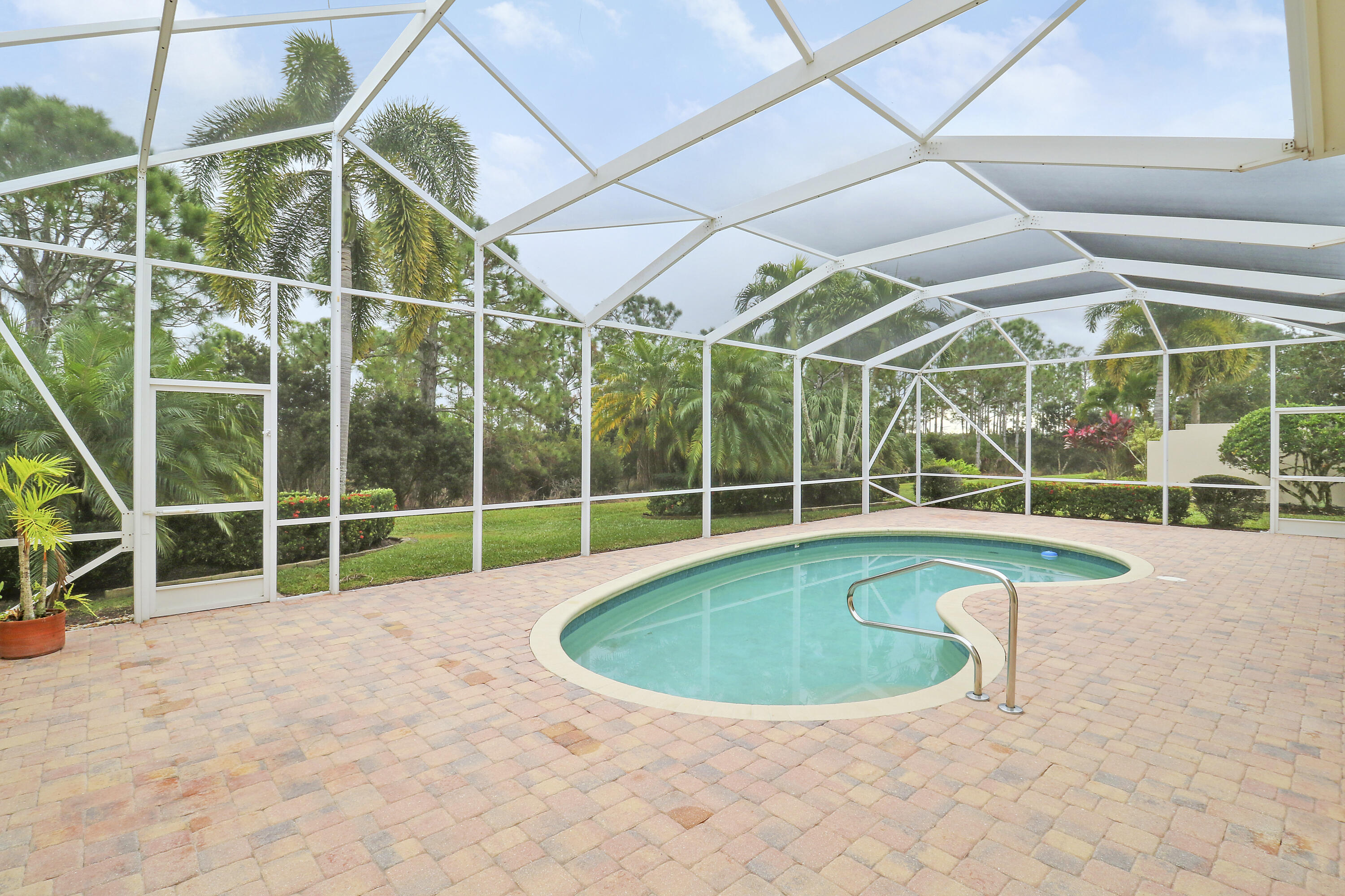 8657 SE Nicolete Lane, Hobe Sound