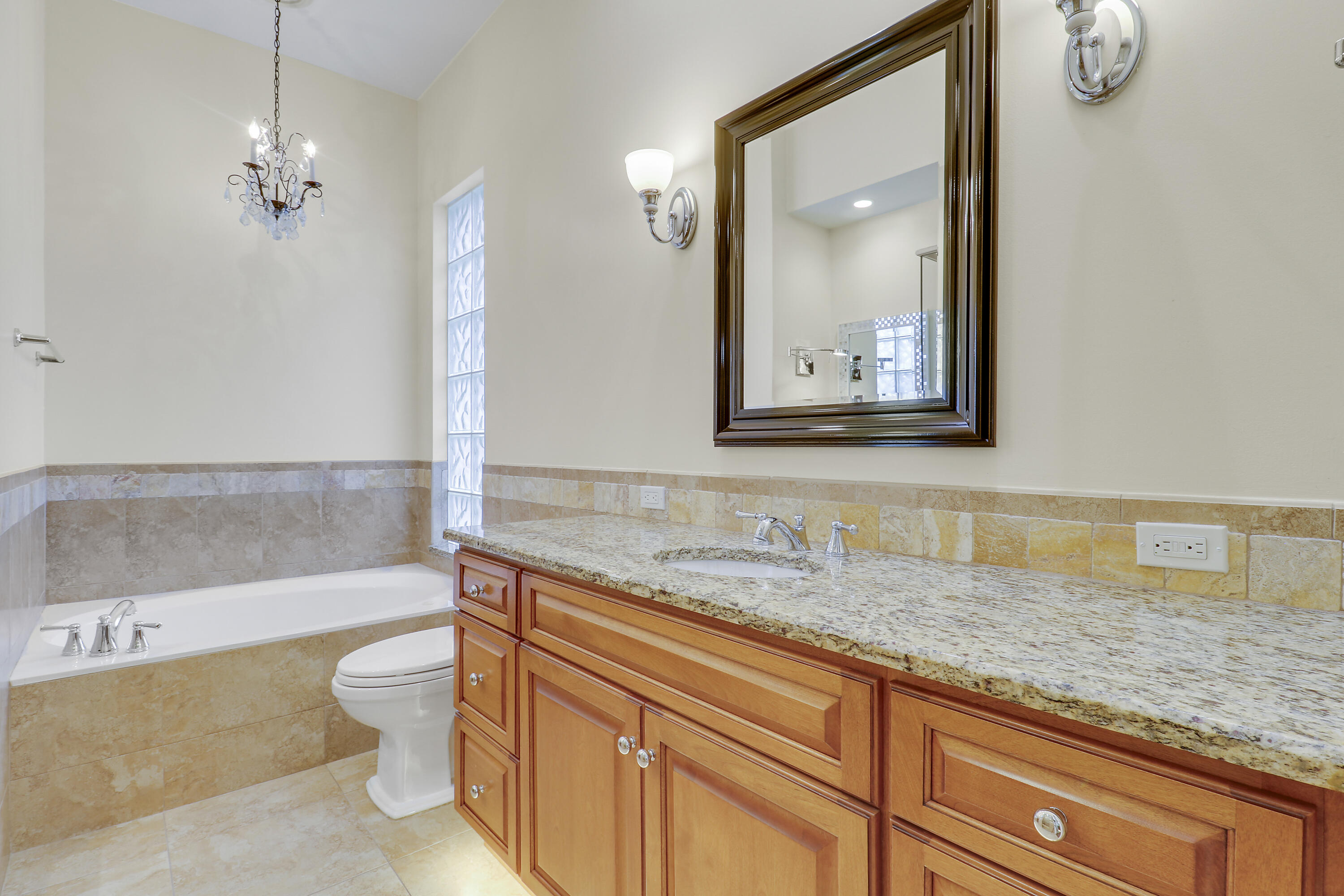 8657 SE Nicolete Lane, Hobe Sound