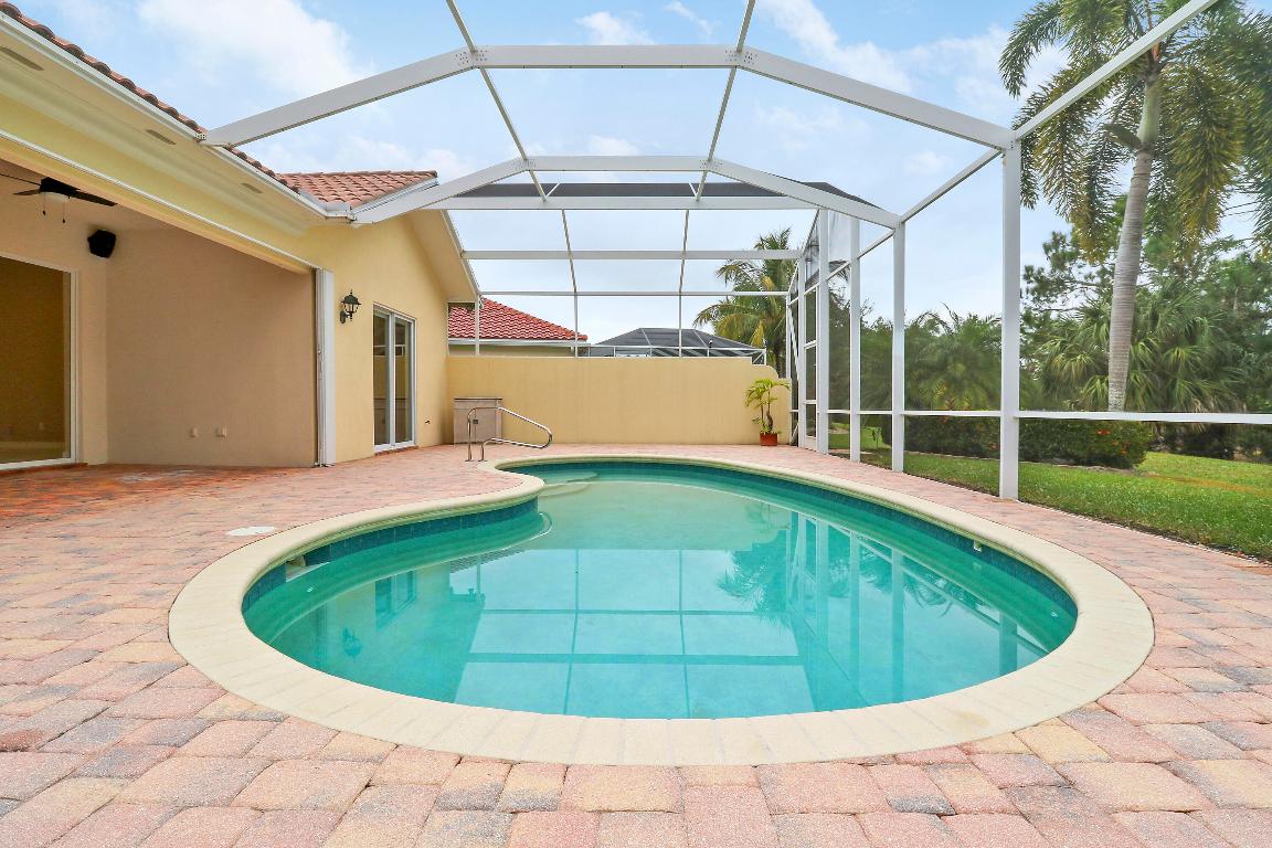 8657 SE Nicolete Lane, Hobe Sound