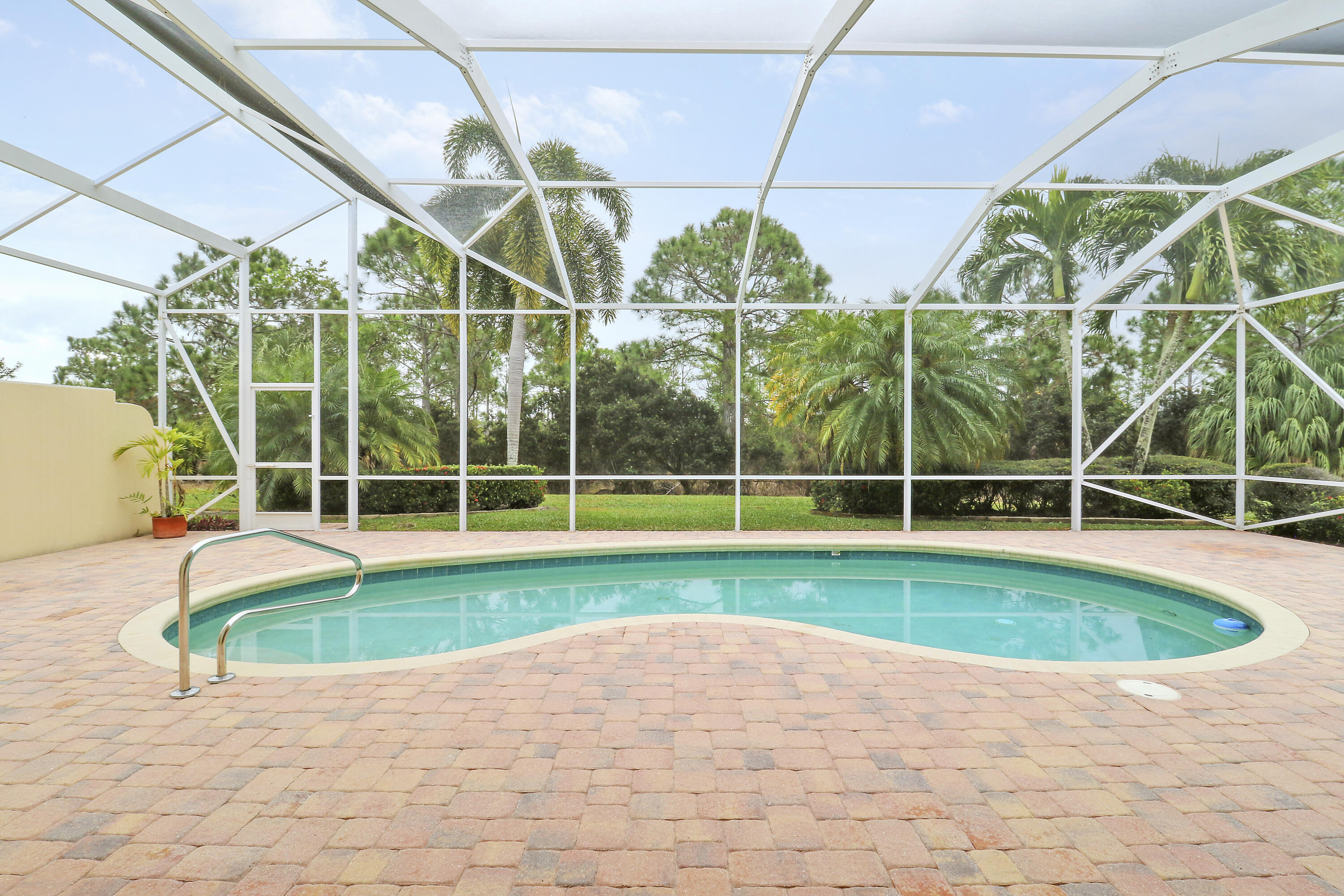 8657 SE Nicolete Lane, Hobe Sound