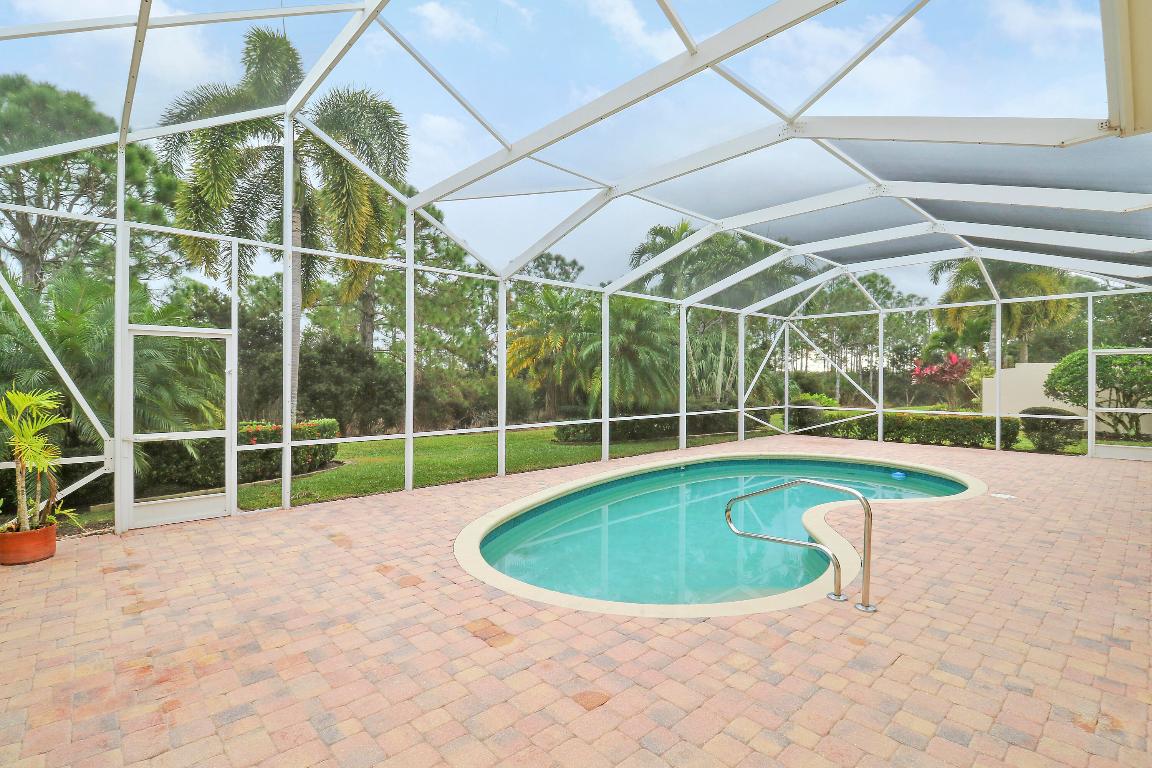 8657 SE Nicolete Lane, Hobe Sound