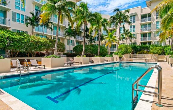 480 Hibiscus Street 333