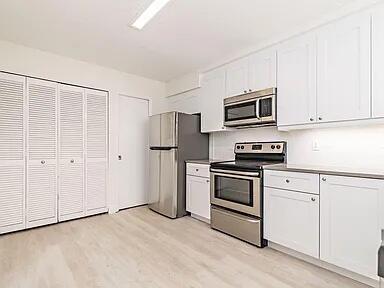 211 Maplecrest Circle