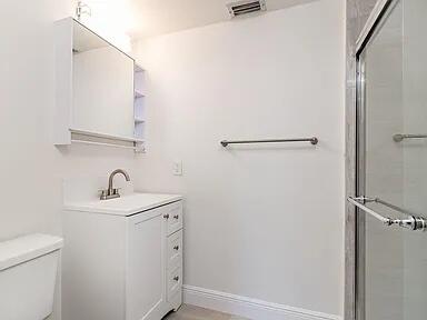 211 Maplecrest Circle