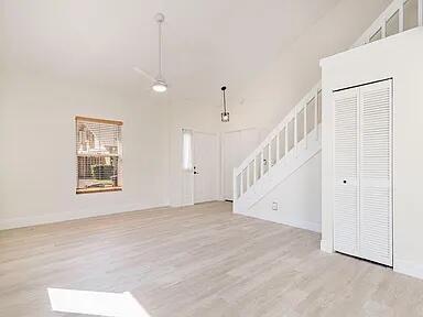 211 Maplecrest Circle