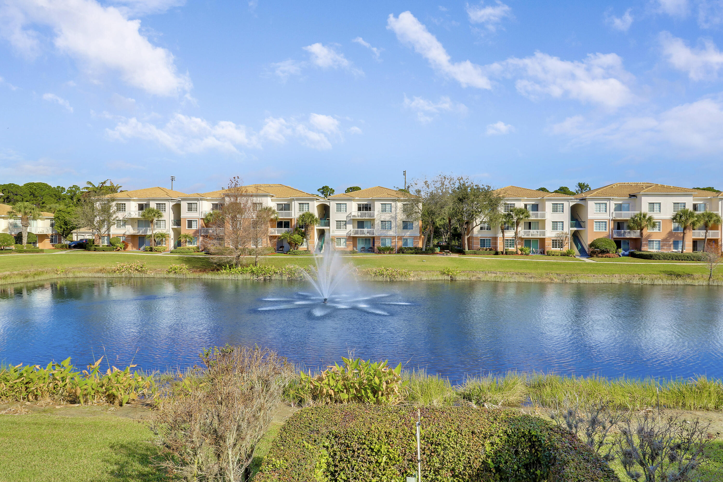 9212 W Myrtlewood Circle W