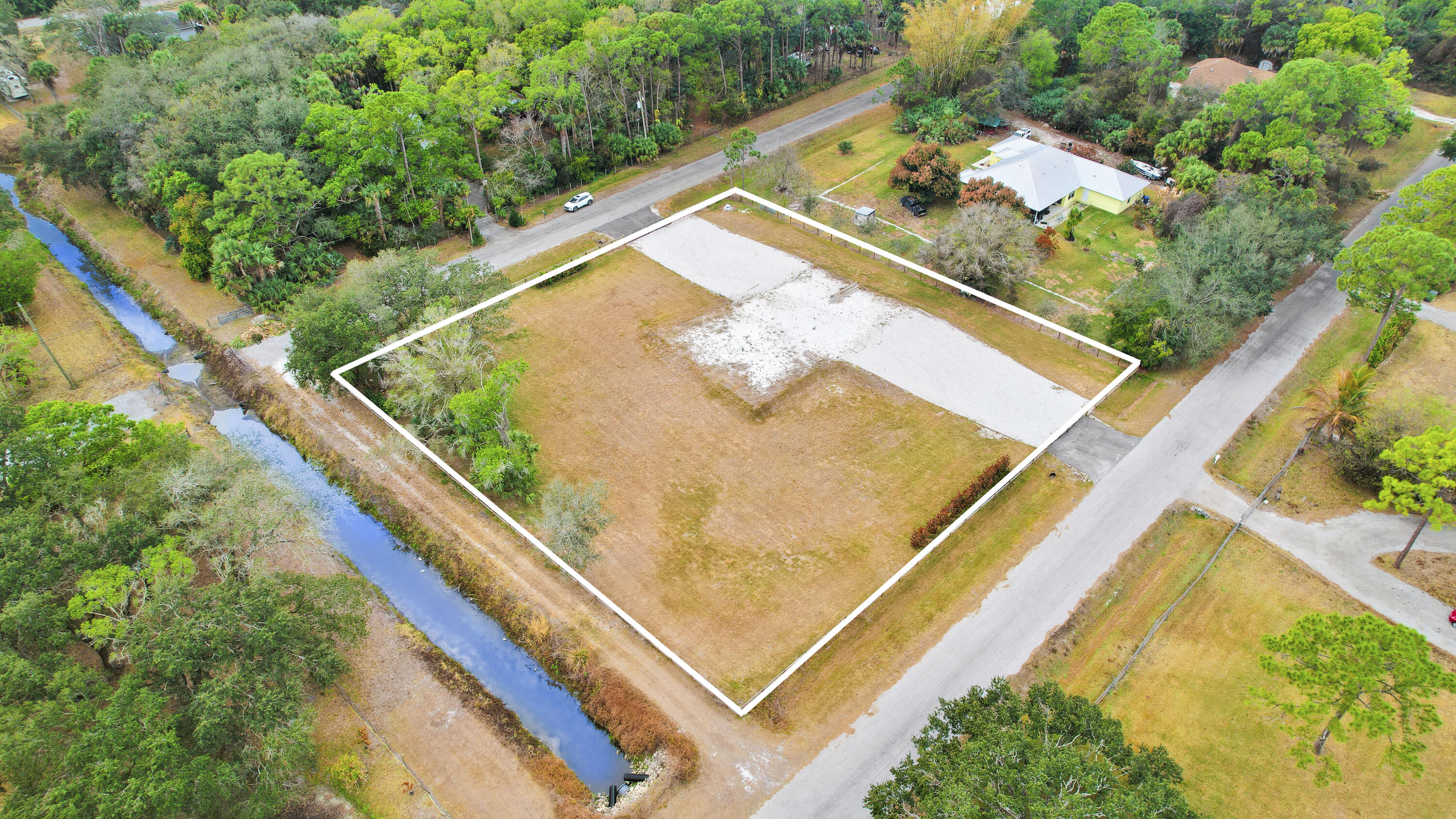 15743 N 99th Street N