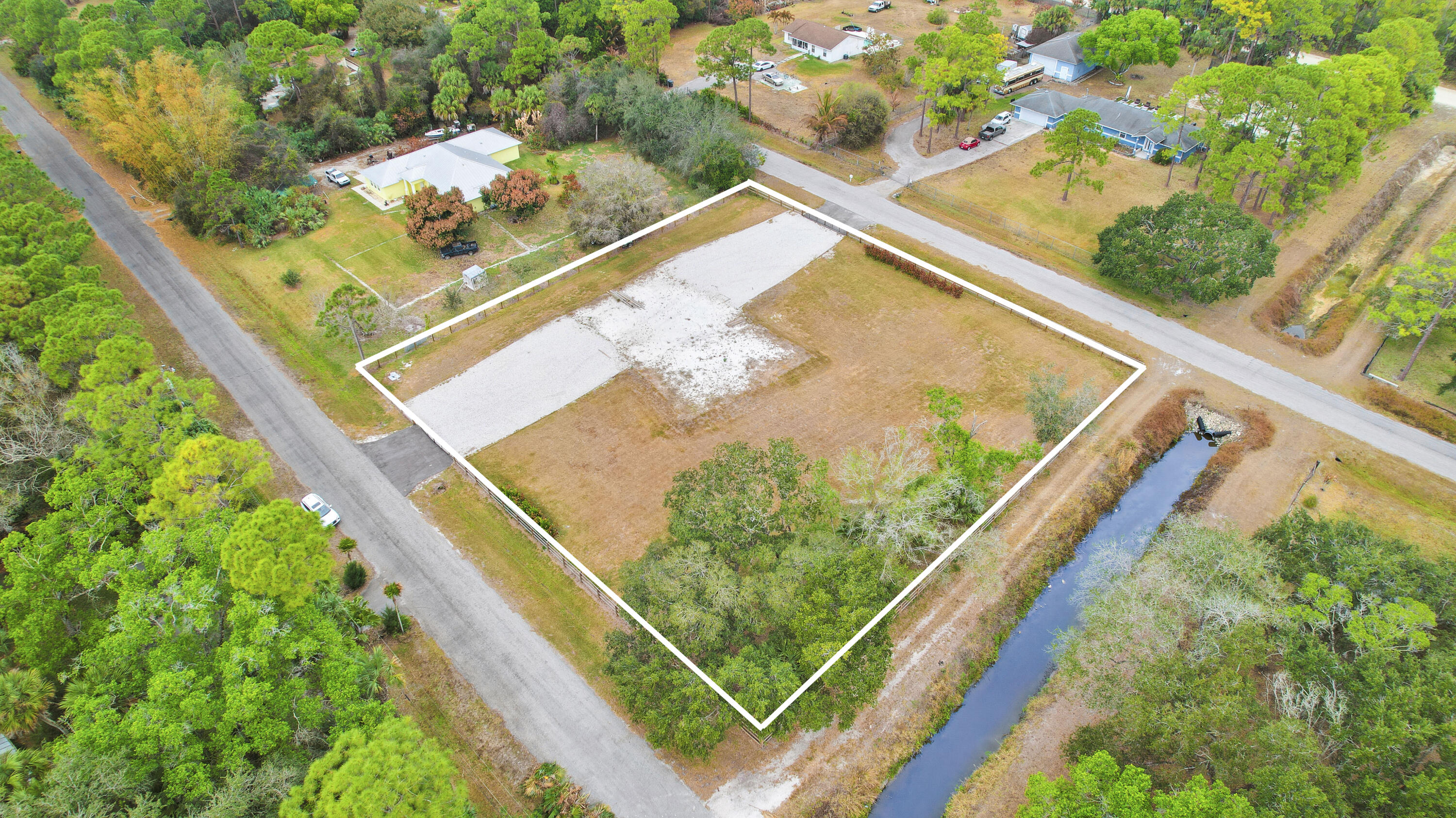 15743 N 99th Street N