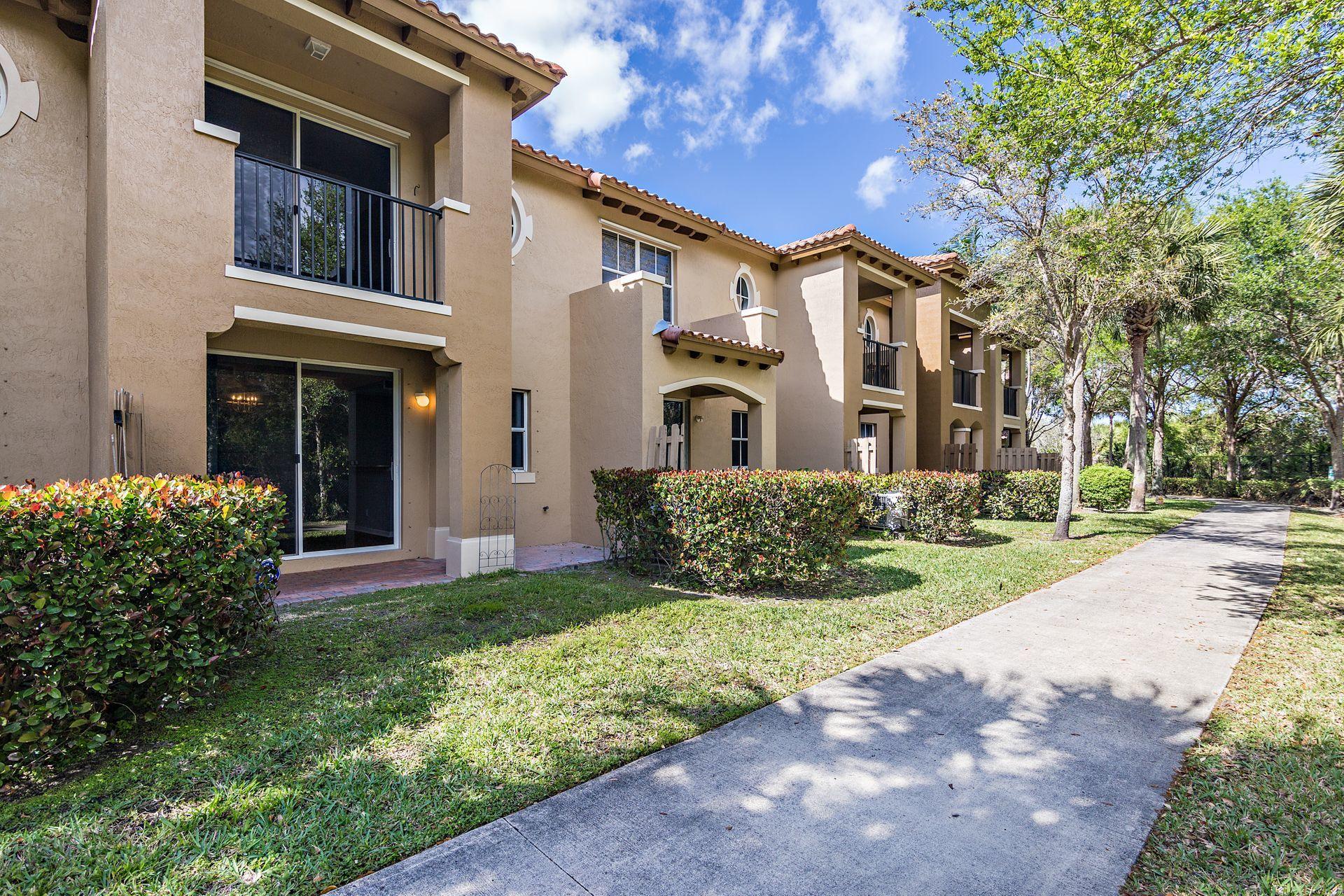 2912 Hidden Hills Road 1205