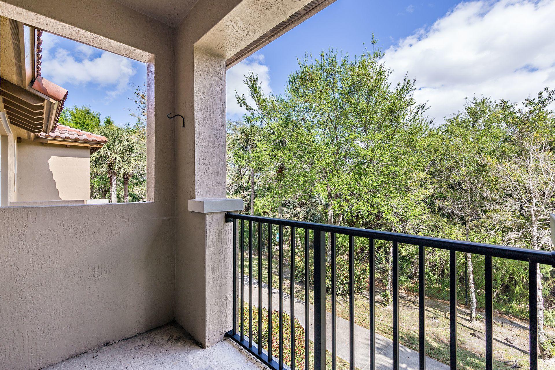 2912 Hidden Hills Road 1205