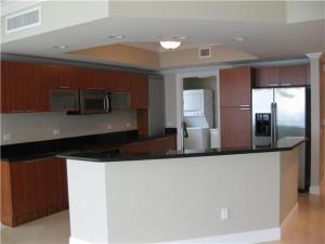 2650 Lake Shore Drive 2406