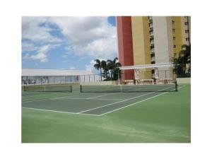 2650 Lake Shore Drive 2406