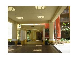 2650 Lake Shore Drive 2406