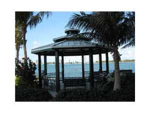 2650 Lake Shore Drive 2406