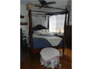 5206 E Myrtlewood Circle 5206