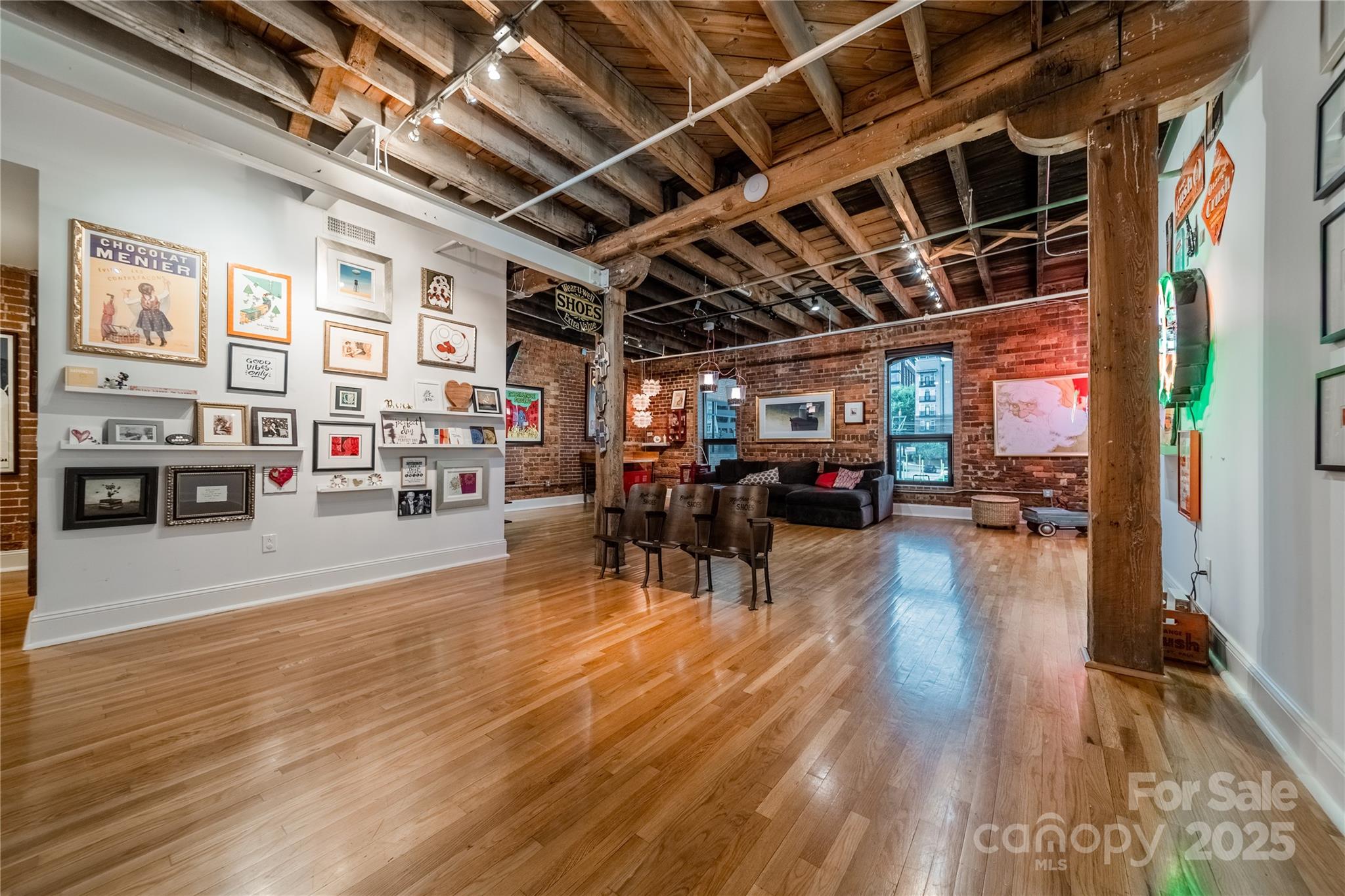 310 Arlington Avenue Unit: 317