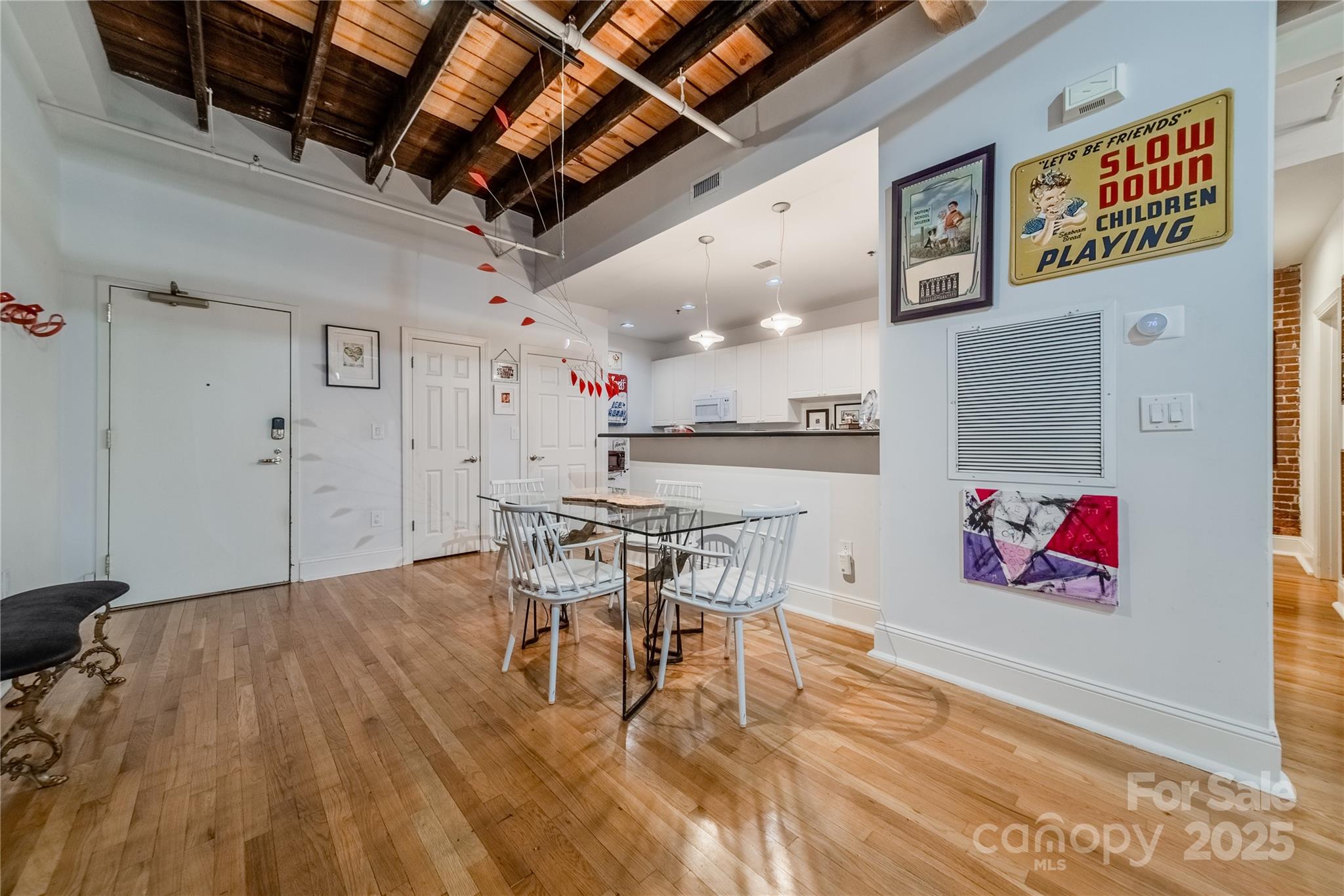 310 Arlington Avenue Unit: 317