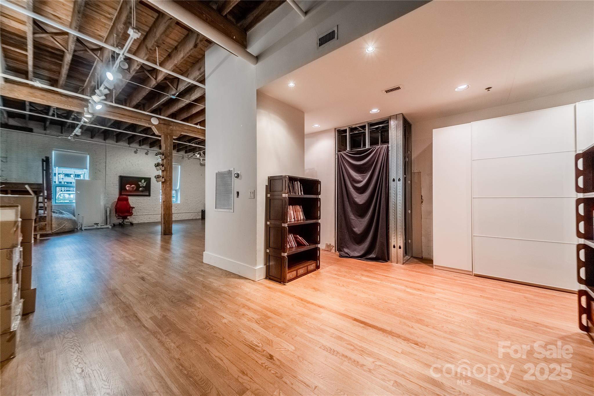 310 Arlington Avenue Unit: Multiple