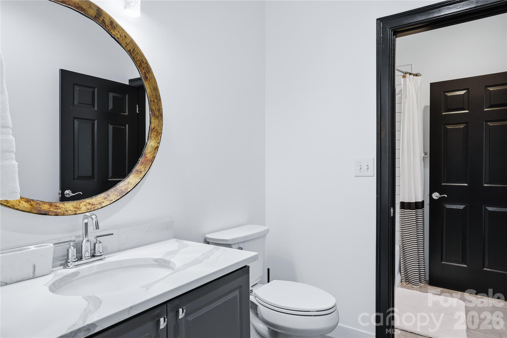 127 N Tryon Street Unit: 303