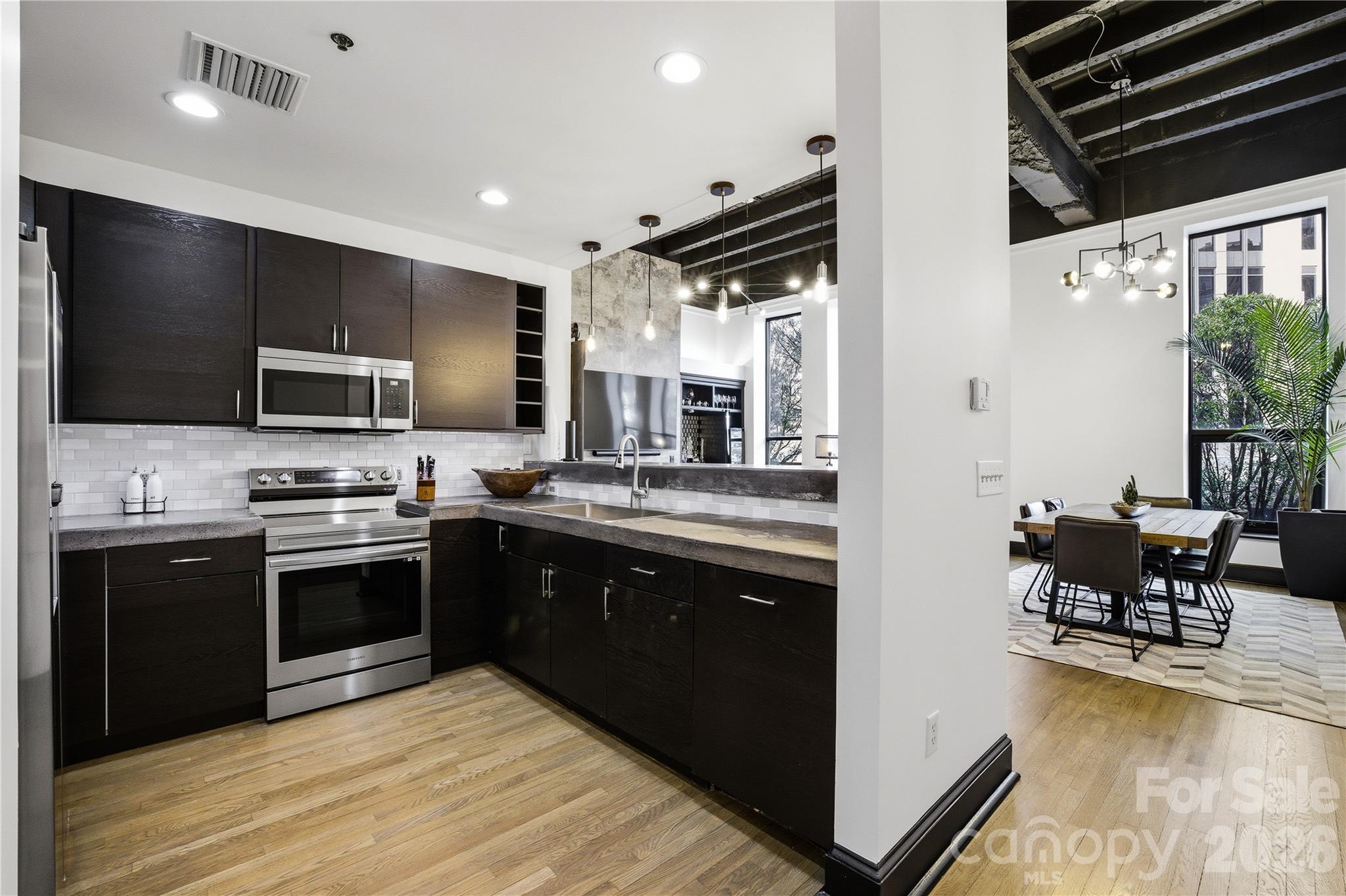 127 N Tryon Street Unit: 303