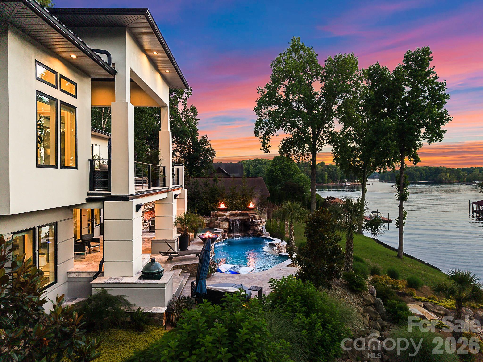 106 Norcross Lane