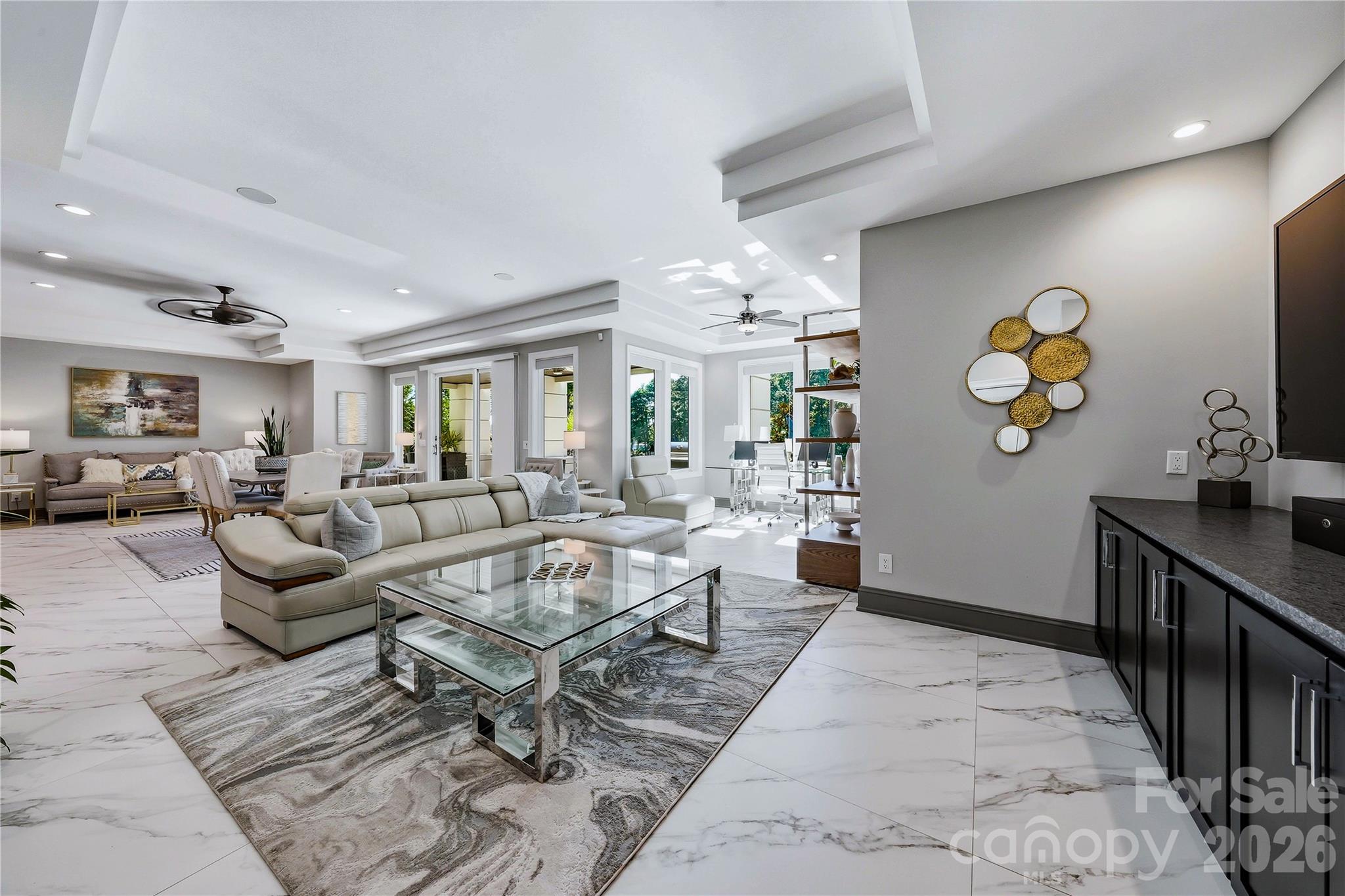 106 Norcross Lane