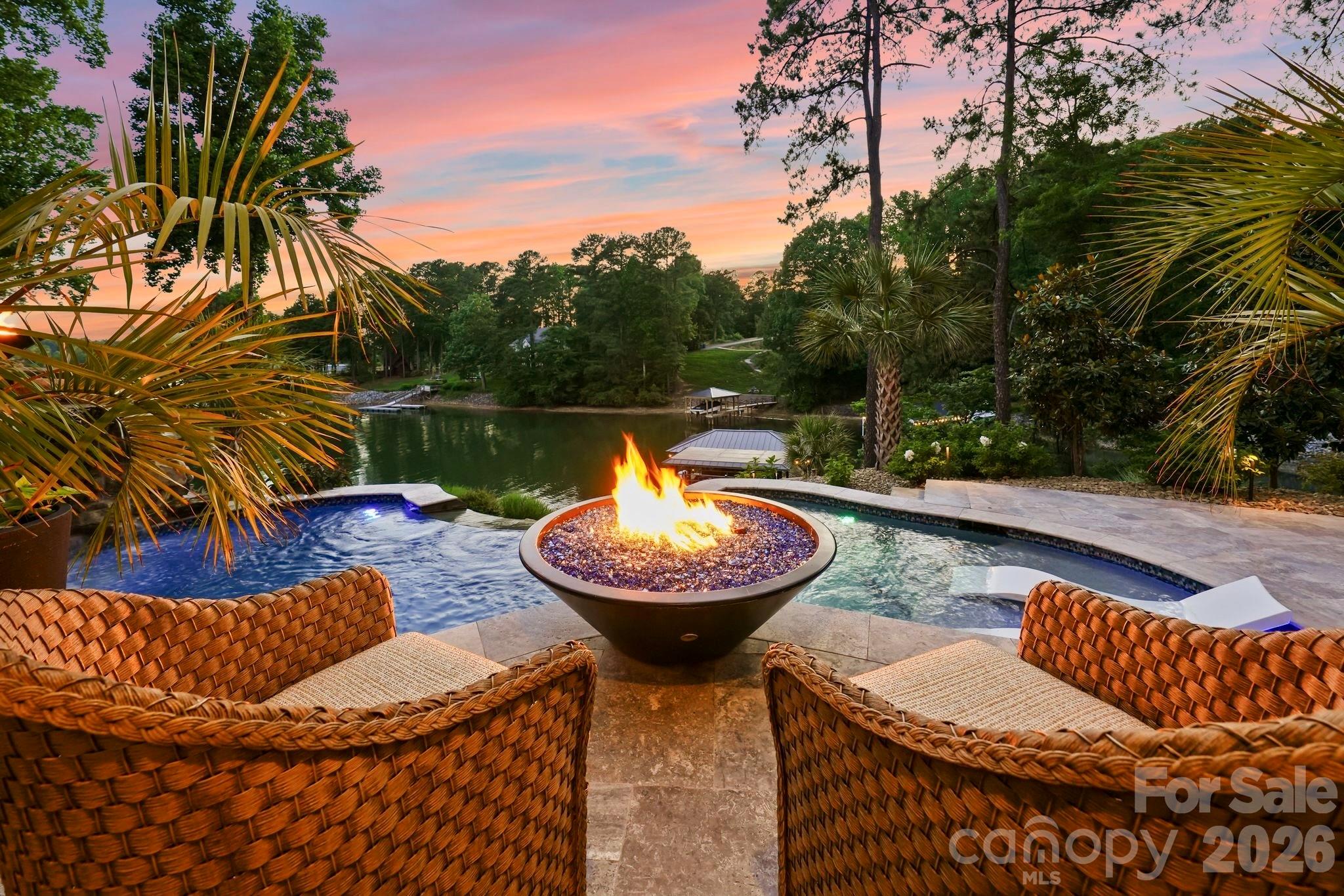 106 Norcross Lane